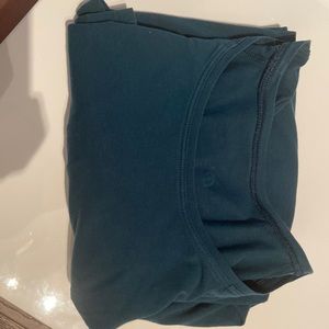 Long sleeve Lululemon shirt, blue/green color